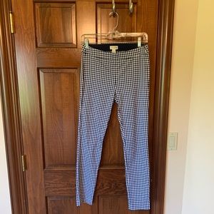 Maino Jules cropped navy checkered pants.